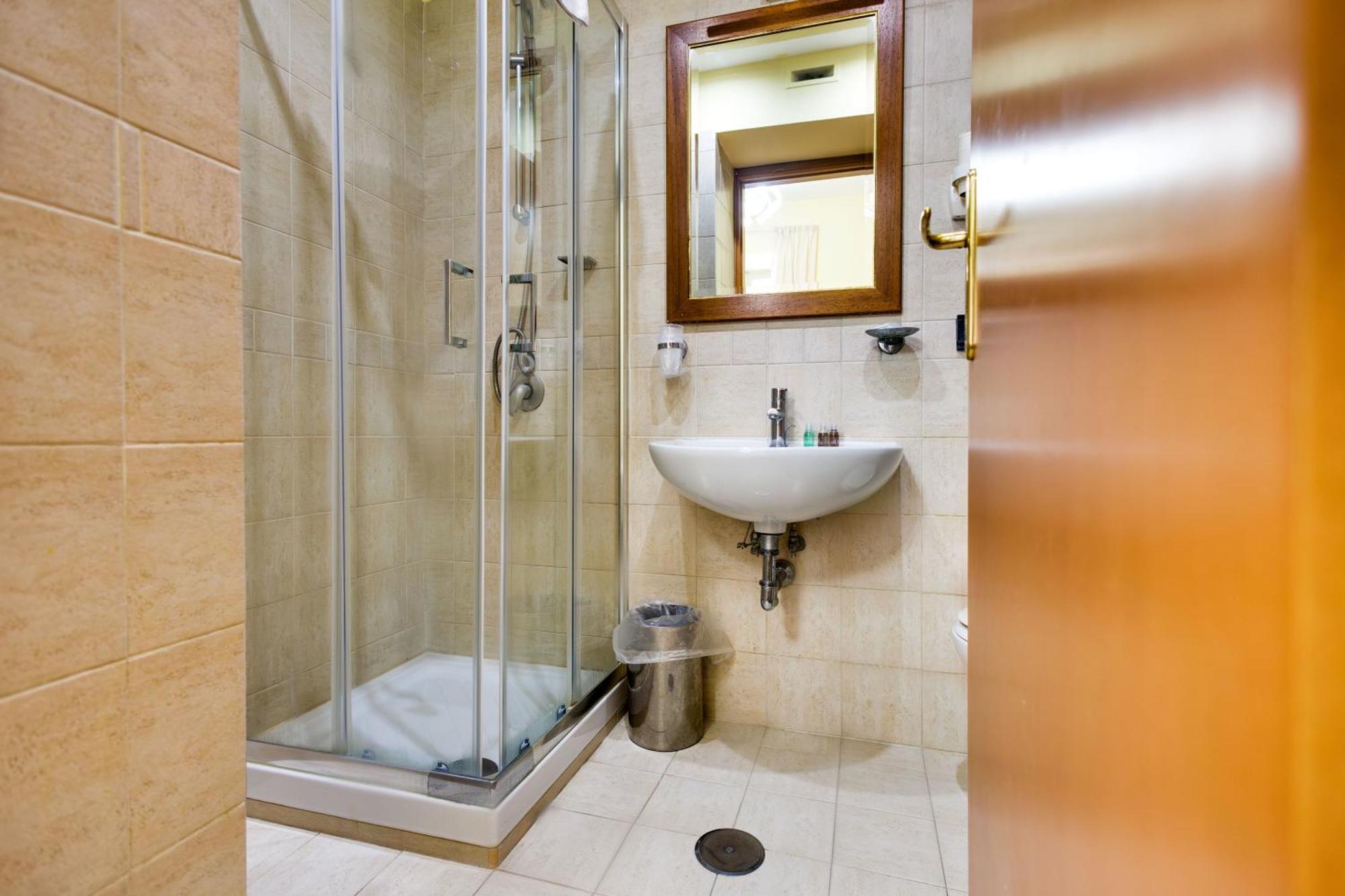 רומא Hotel Terminal מראה חיצוני תמונה